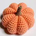 Small Halloween Pumpkin Crochet Pattern step 4 - final assembly and finishing