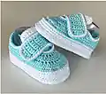 Baby Velcro Sneakers Crochet Pattern step 1 - construction progress