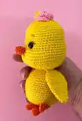 Cute Chick Amigurumi Pattern step 3 - details and accessories