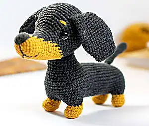 Yumi the Dachshund Bicolor Amigurumi Pattern