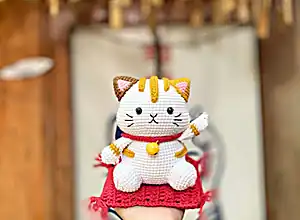 Lucky Cat Amigurumi Pattern