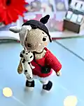 Cruella Doll Amigurumi Pattern step 2 - assembly progress