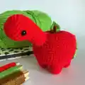 Fruit Dino Appletosaurus Amigurumi Pattern step 3 - details and accessories