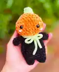 Mini Pumpkin Man Amigurumi Pattern step 1 - construction progress